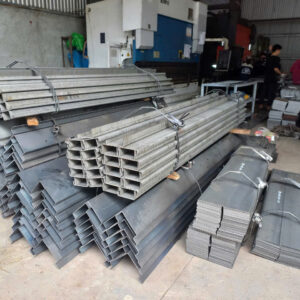 CỘT GÓC CONTAINER