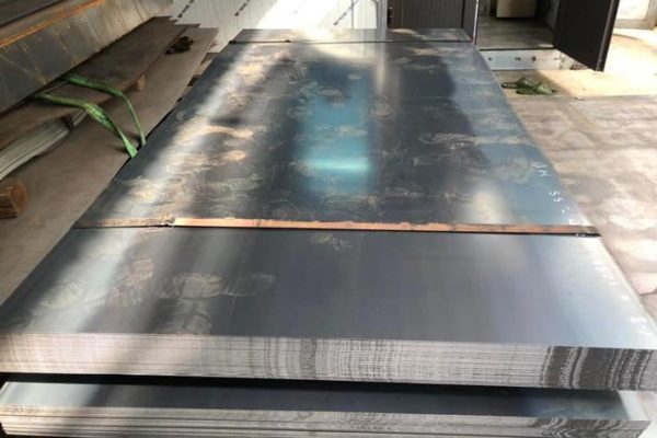 THÉP TẤM CÁN NÓNG SS400